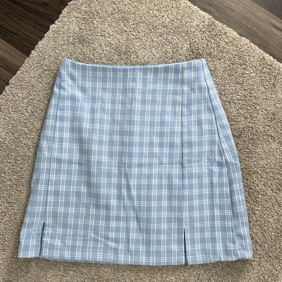 Brandy Melville Skirt - Picture 1 of 4